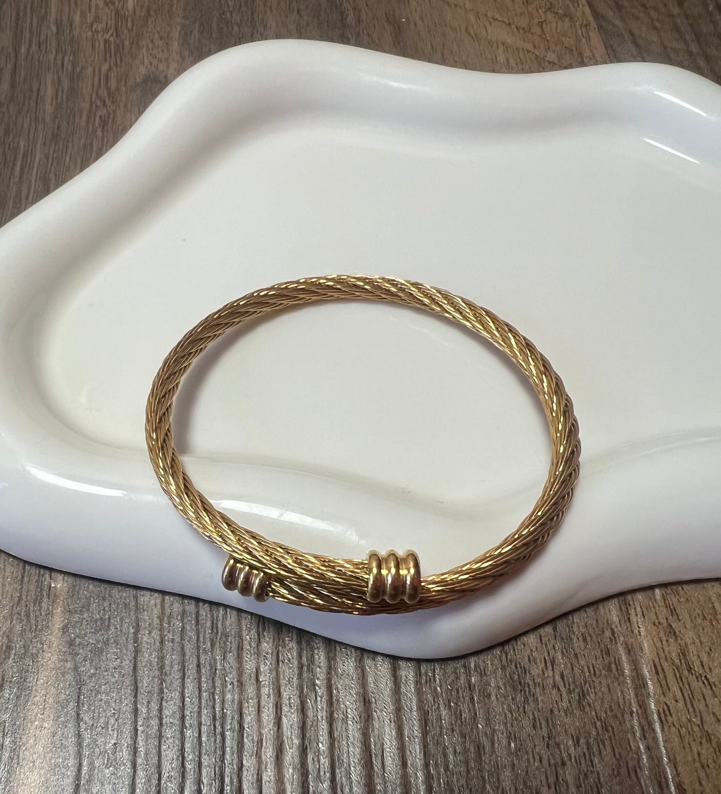 Classic Twisted cuff Bracelet -18k gold plated