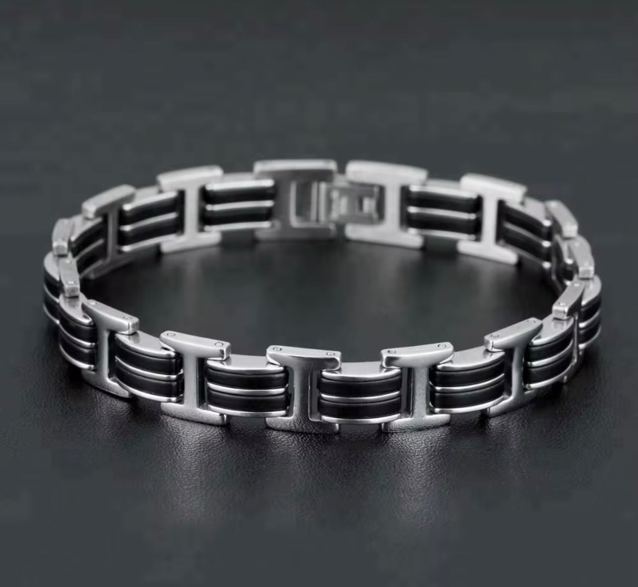 Modern Stainless Steel Men’s Bracelet – Black Link Chain Design