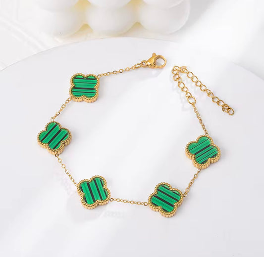 Elegant Green Clover Bracelet - 18k gold plated