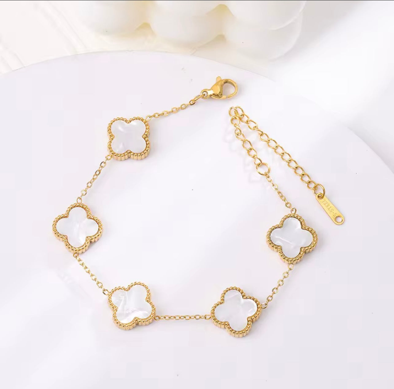 White Clover Bracelet – 18K Gold Plated